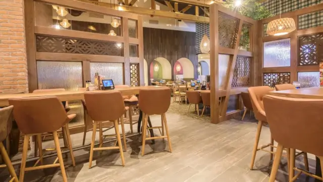 olive garden interior 1024x576