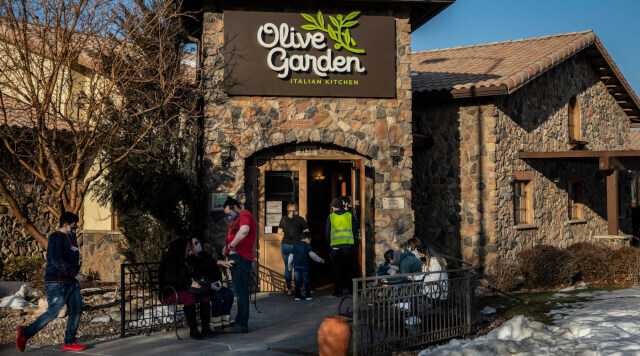 olivegardensurvey-com-survey-the-olive-garden-survey-gives-rewards-.jpg